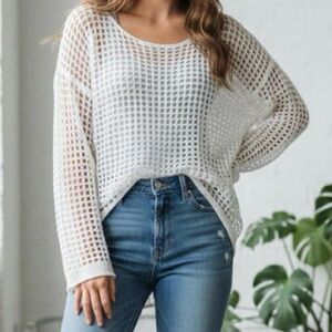 Elegant White Knit Sweater